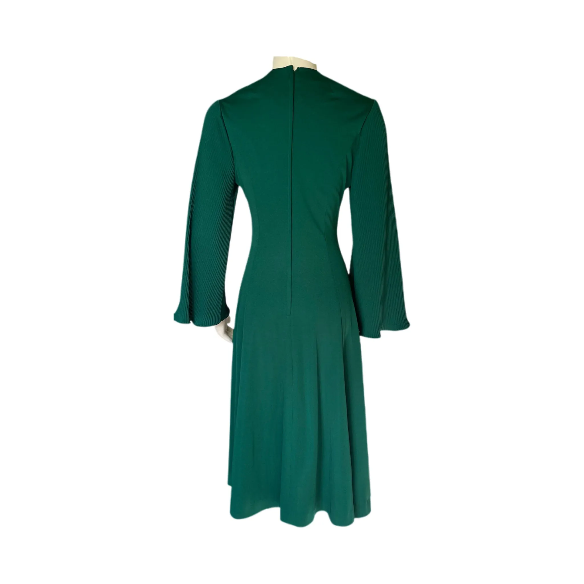 Vintage Emerald Green by Edith Flagg with Flouted Sleeves in Mini Pleats. 1970s Fashion.