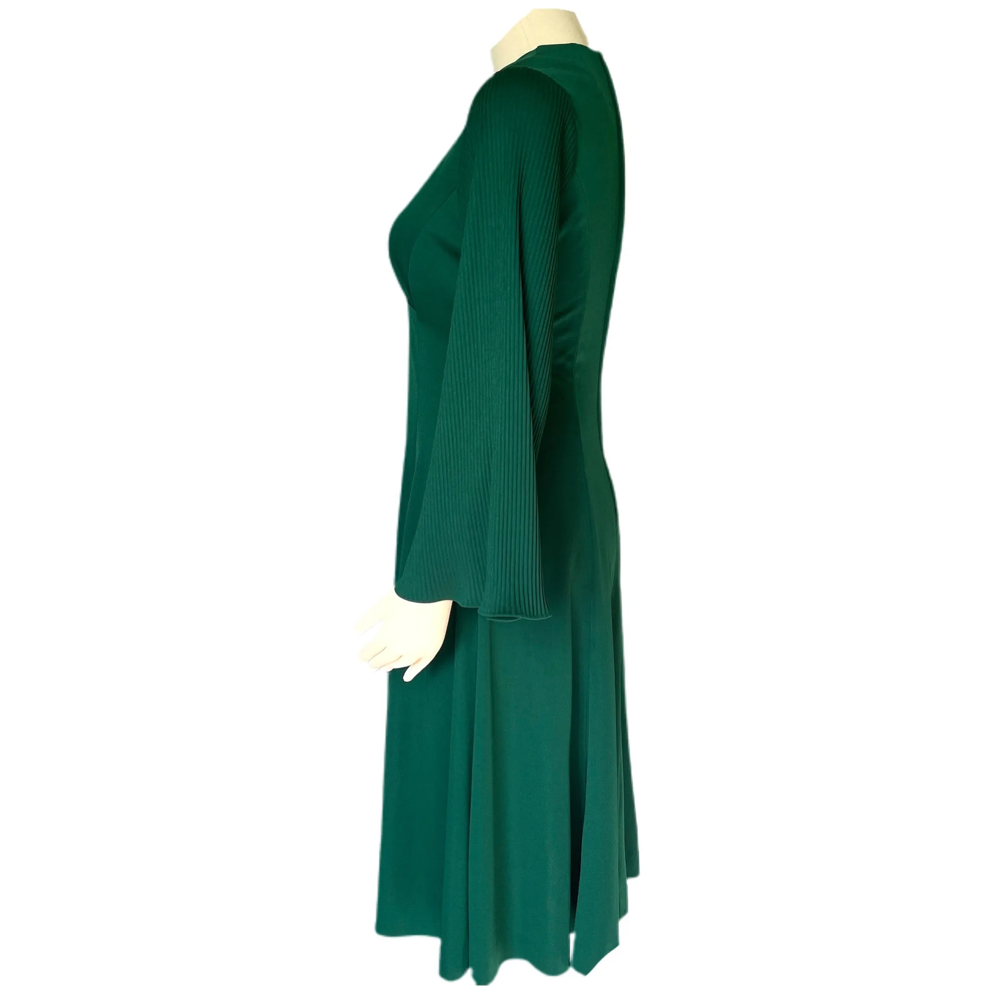 Vintage Emerald Green by Edith Flagg with Flouted Sleeves in Mini Pleats. 1970s Fashion.