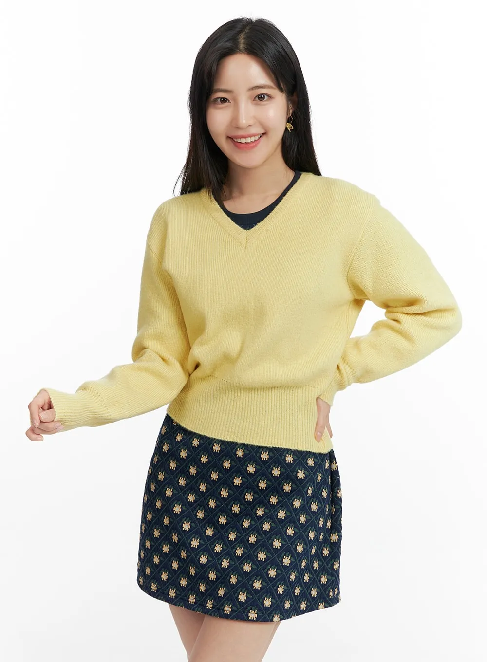 Cozy V-Neck Sweater OF416