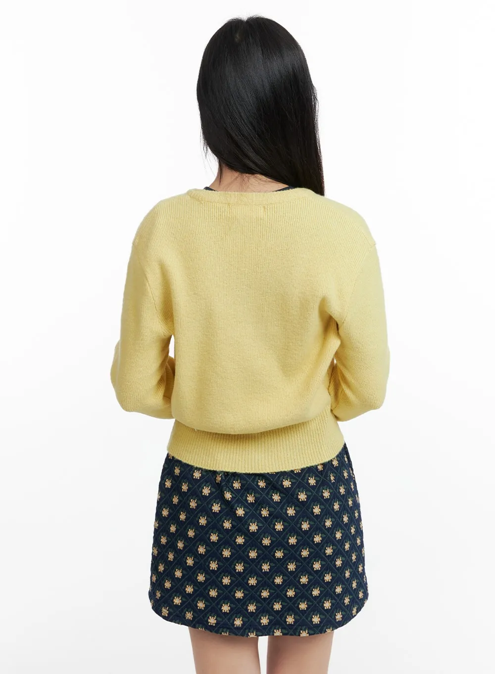 Cozy V-Neck Sweater OF416