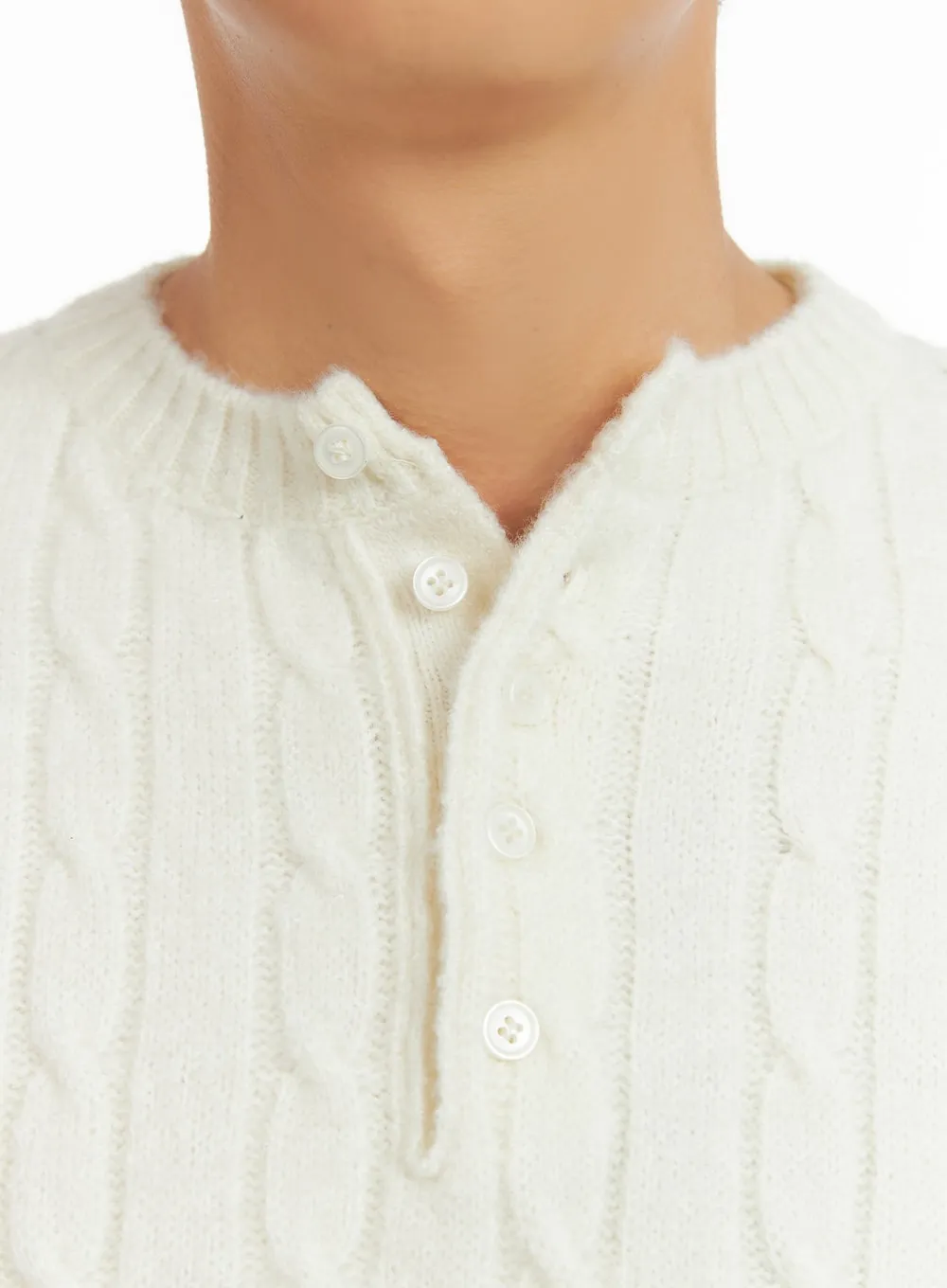 Men's Cable Knit Buttoned Sweater IA401