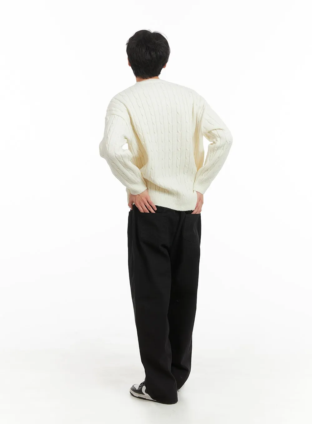 Men's Cable Knit Buttoned Sweater IA401