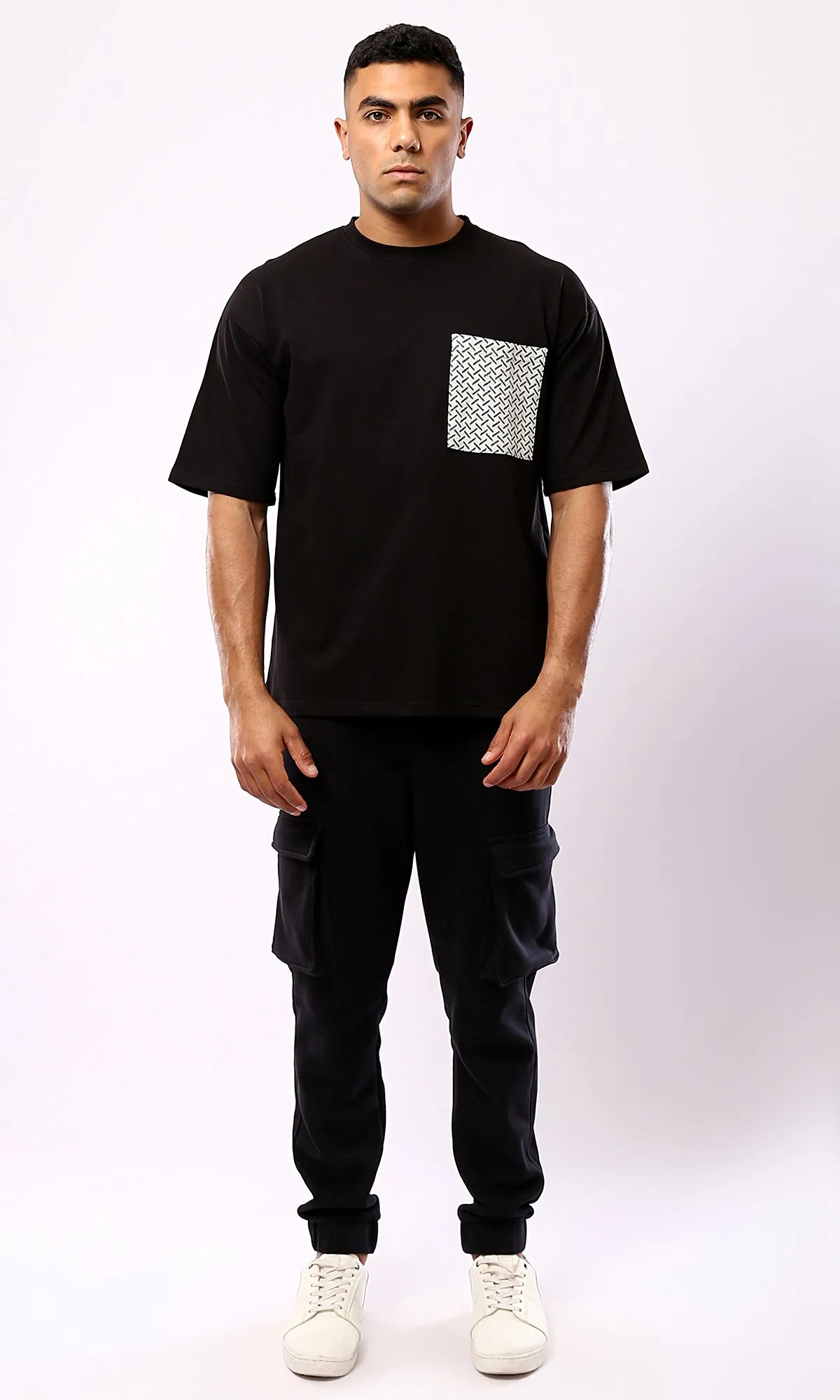 O181700 Relaxed Fit Black Tee With Front Patterned Pocket